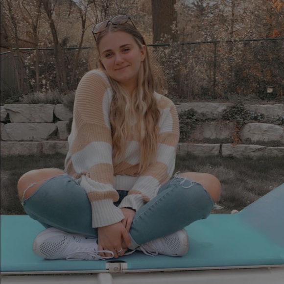 Meet your Posher, Ivy - Picture 1 of 1